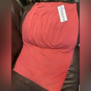 Nuggles mauve t-skirt